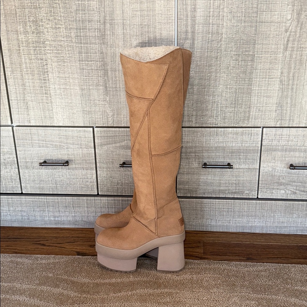 UGG‎ Heights Platform Xtra Boots - Chestnut